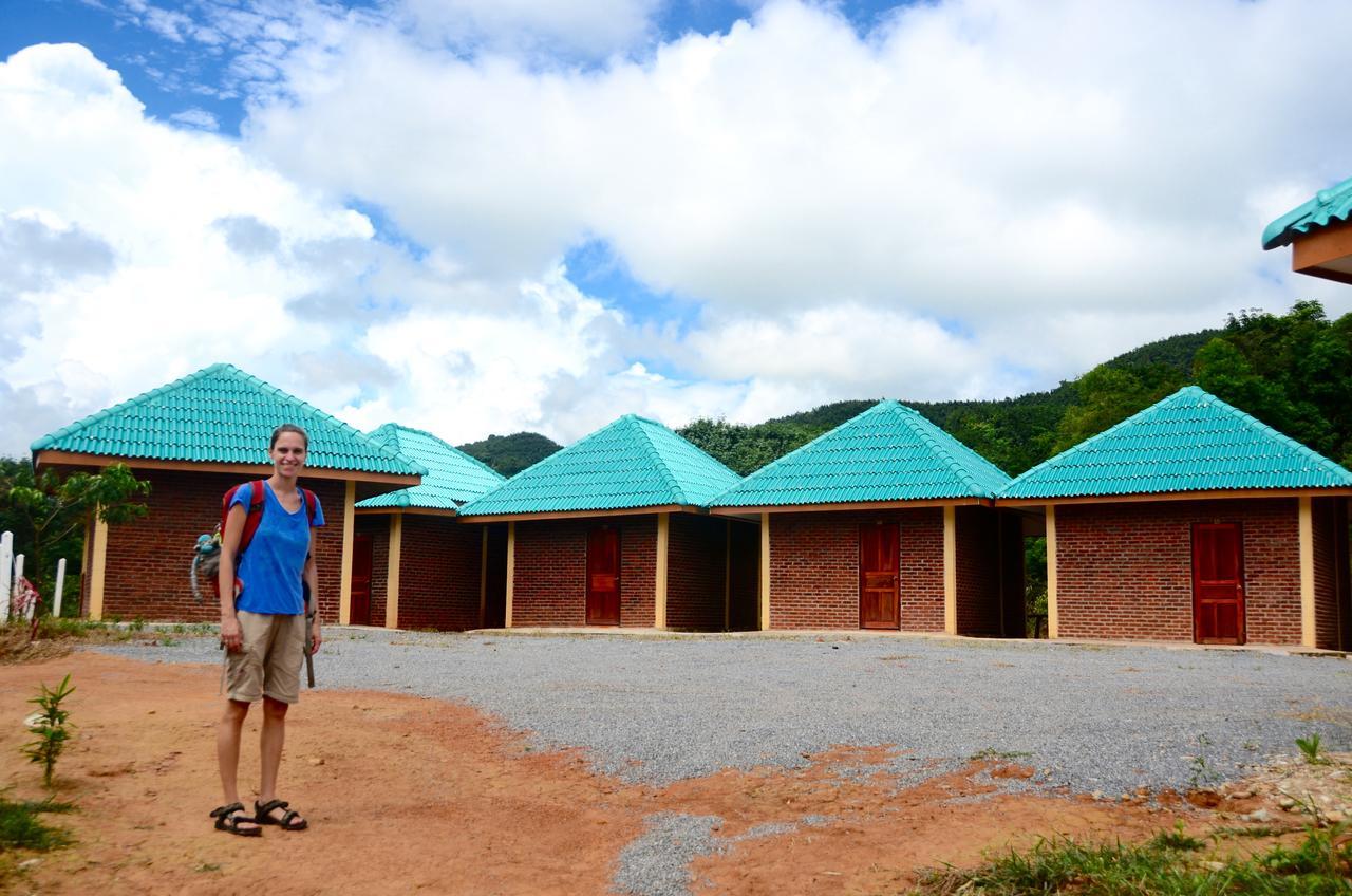 Chomdoy Bungalow & Restaurant หลวงน้ำทา ภายนอก รูปภาพ