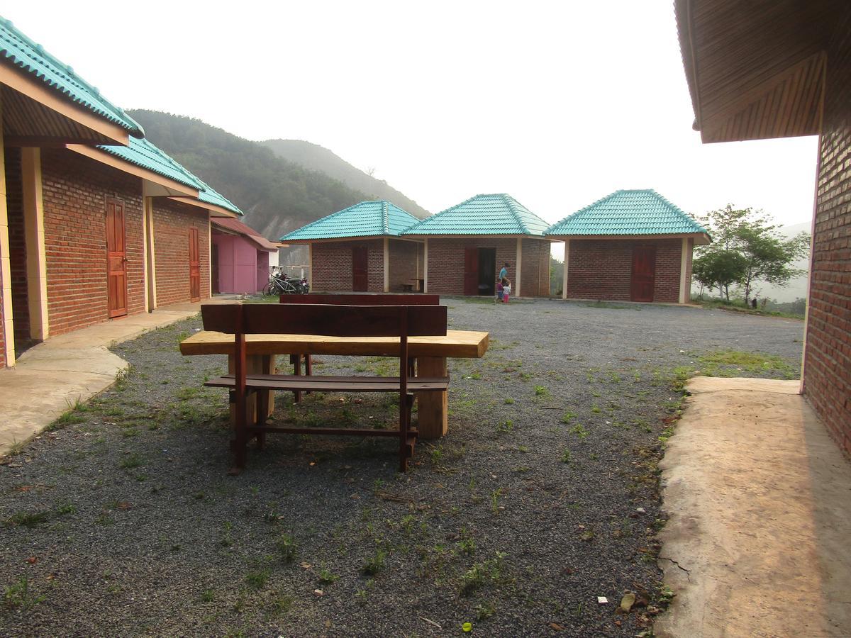 Chomdoy Bungalow & Restaurant หลวงน้ำทา ภายนอก รูปภาพ